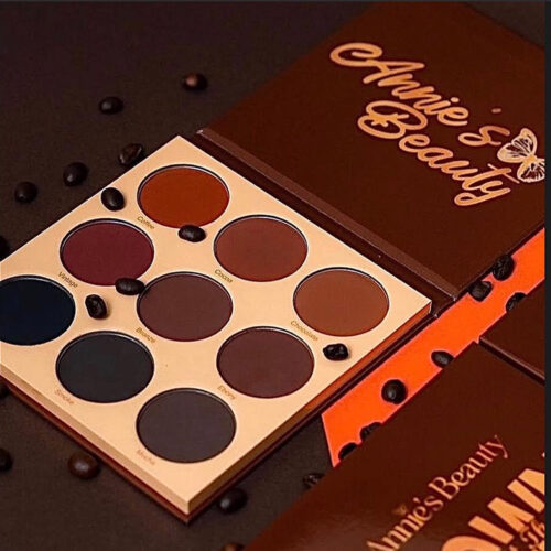 Annies meet the Brown maxi eyeshadow palette