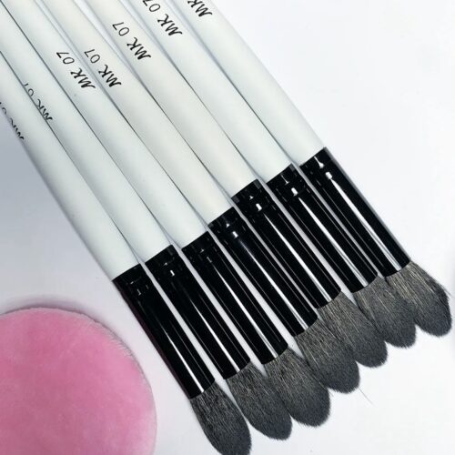 MK 07 white single brush